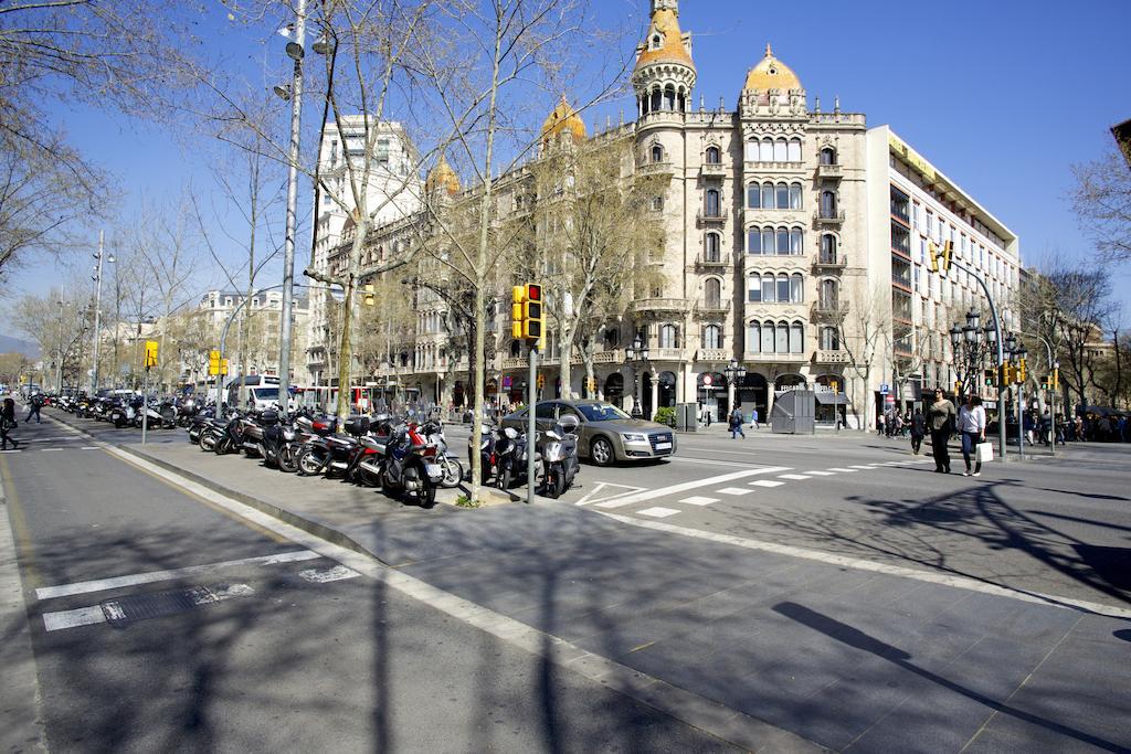 Letsgo Paseo De Gracia Apartment Barcelona Exterior photo